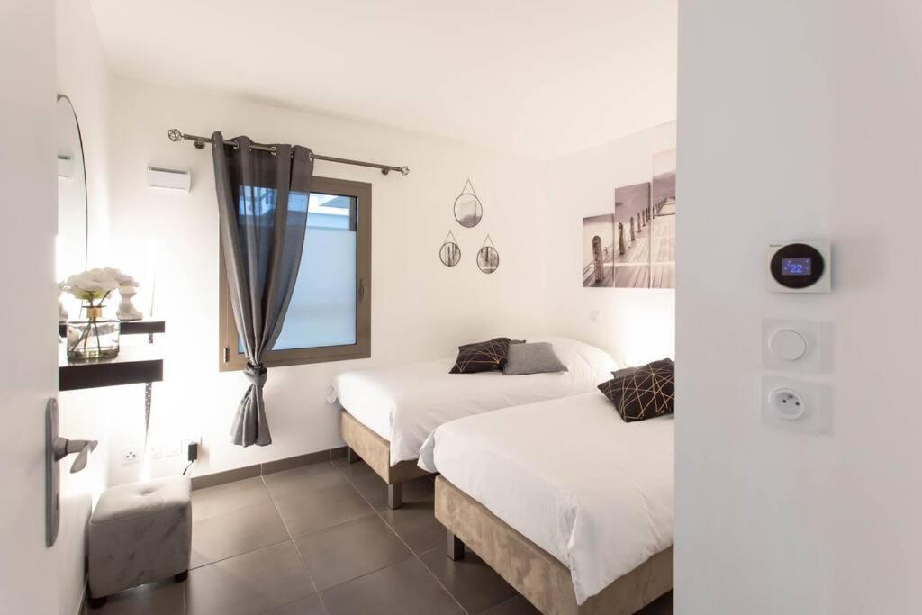 Ferienwohnung A7- 2 Bdr Sea & Mountain View - Ac, Parking, Pool & Terrace Antibes Exterior foto