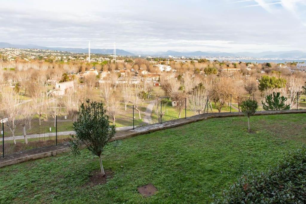 Ferienwohnung A7- 2 Bdr Sea & Mountain View - Ac, Parking, Pool & Terrace Antibes Exterior foto